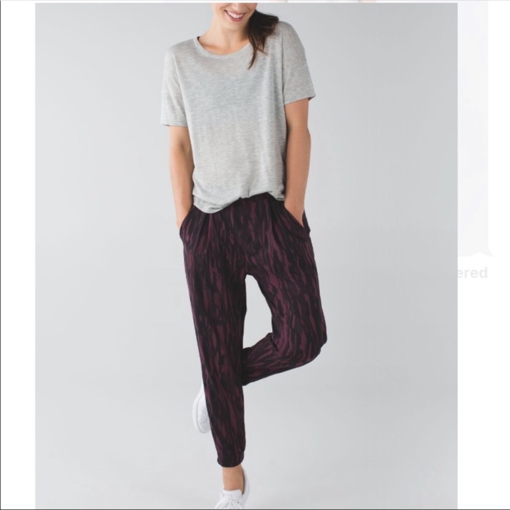 Lululemon Go City Joggers Size 6